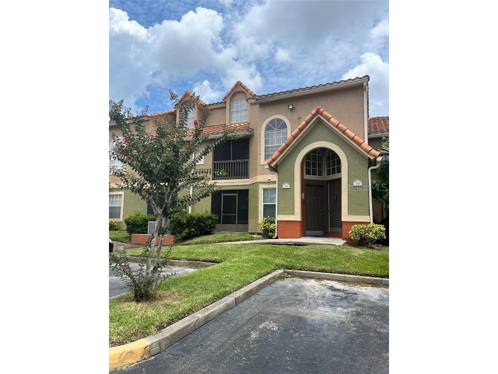 433 Fountainhead Circle #286 Kissimmee FL 34741 P4926748 image1