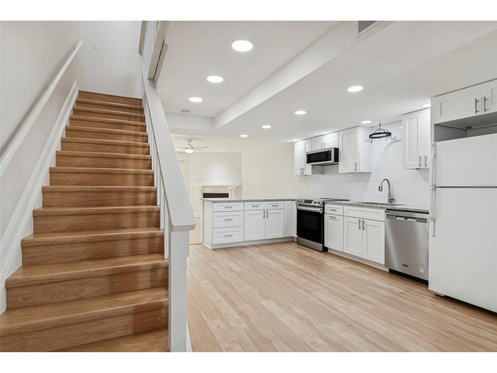 433 S Paula Drive #24 Dunedin FL 34698 TB8467573 image23