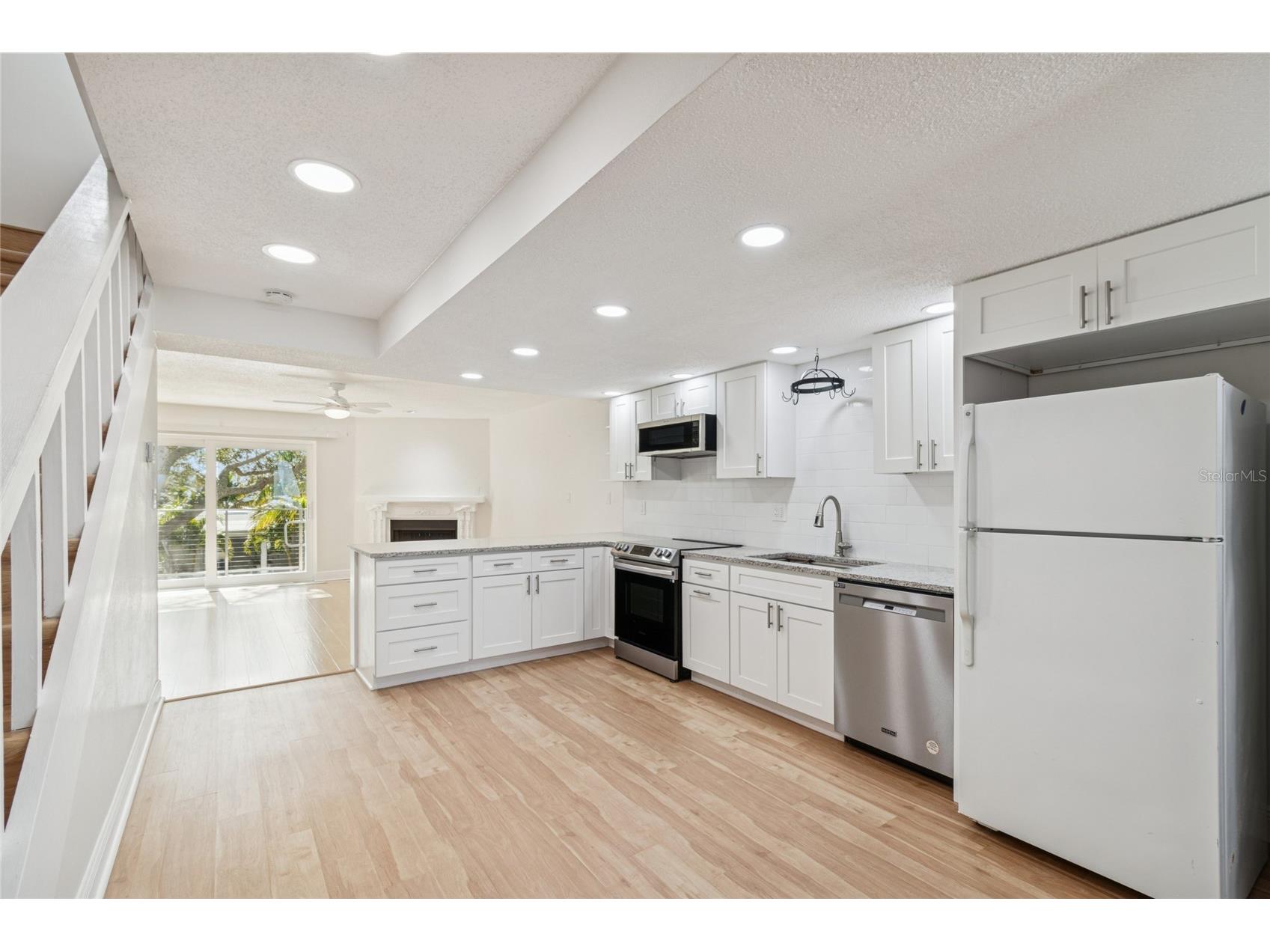 433 S Paula Drive #24 Dunedin FL 34698 TB8467573 image9