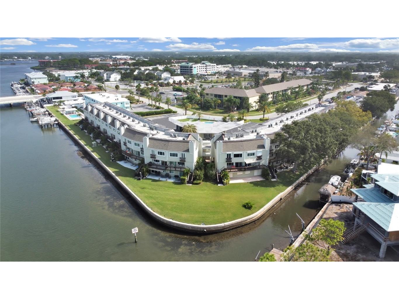 433 S Paula Drive #40 Dunedin FL 34698 U8216958 image1