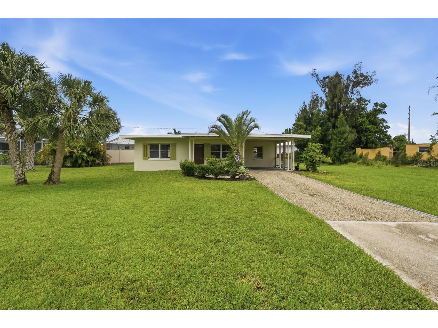 433 South Drive Punta Gorda FL 33950 C7526718 image1