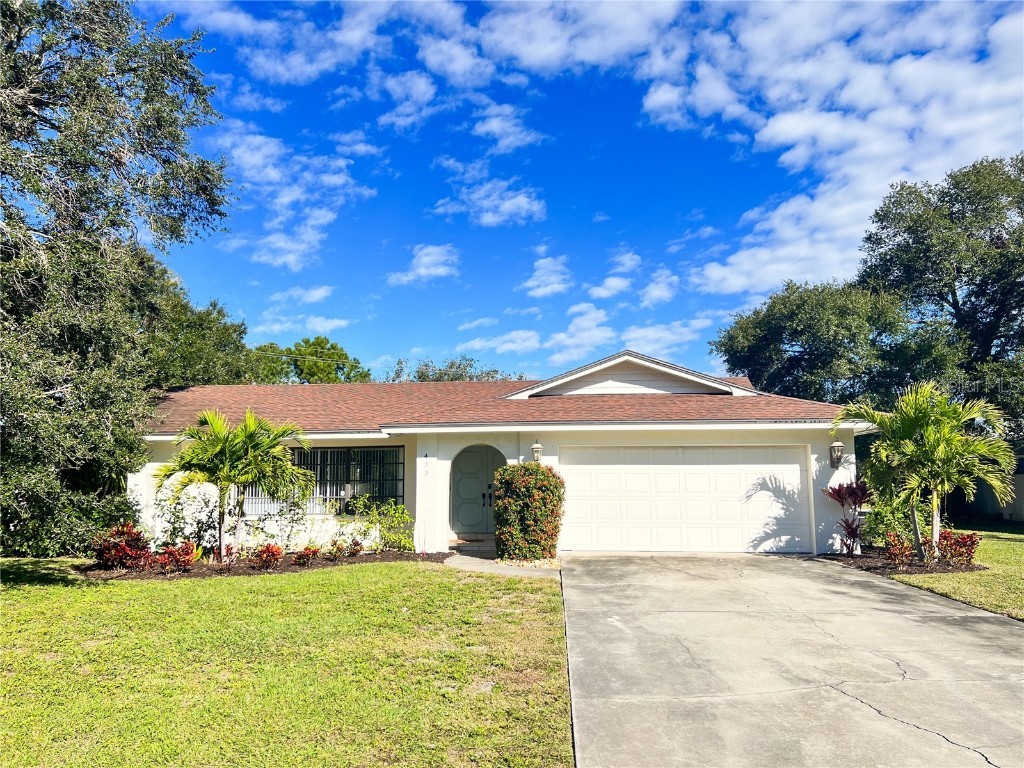 433 Whitfield Avenue Sarasota FL 34243 A4589384 image1