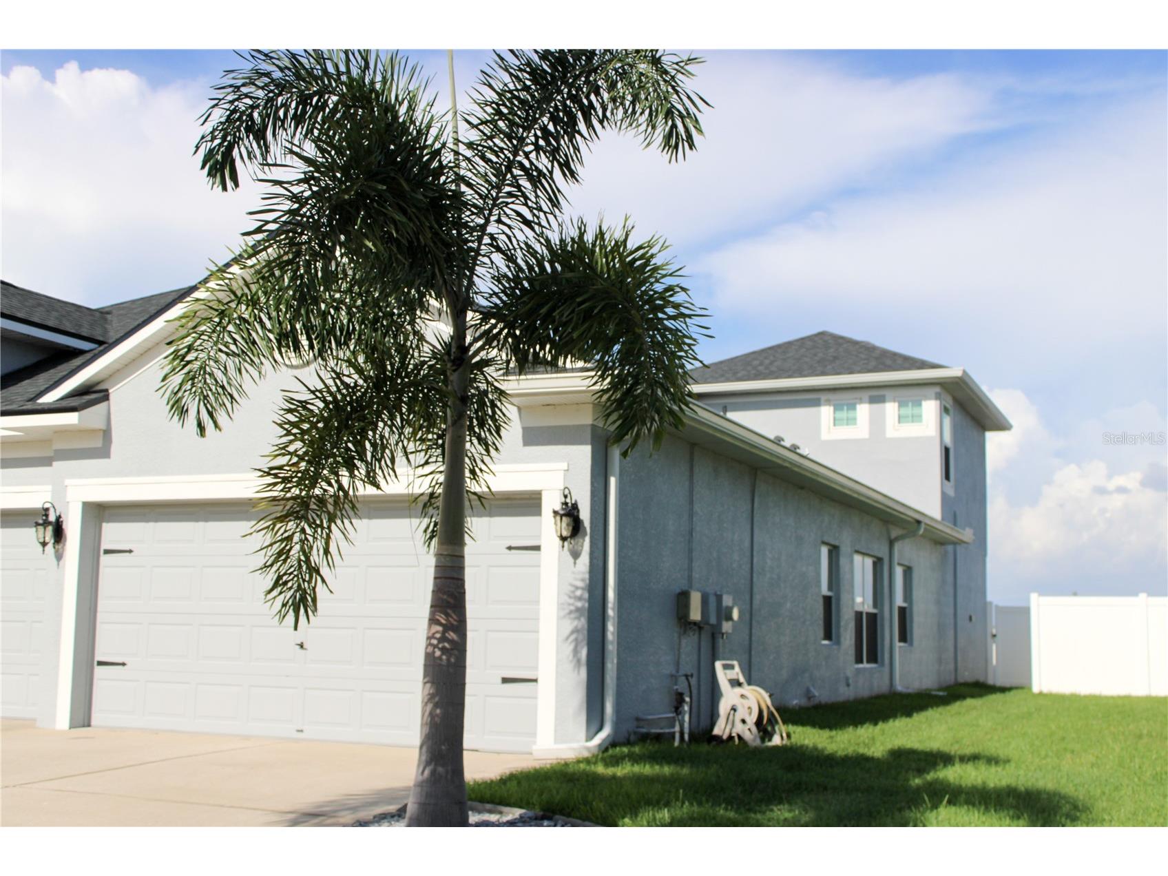 433 York Dale Drive Ruskin FL 33570 TB8520228 image2
