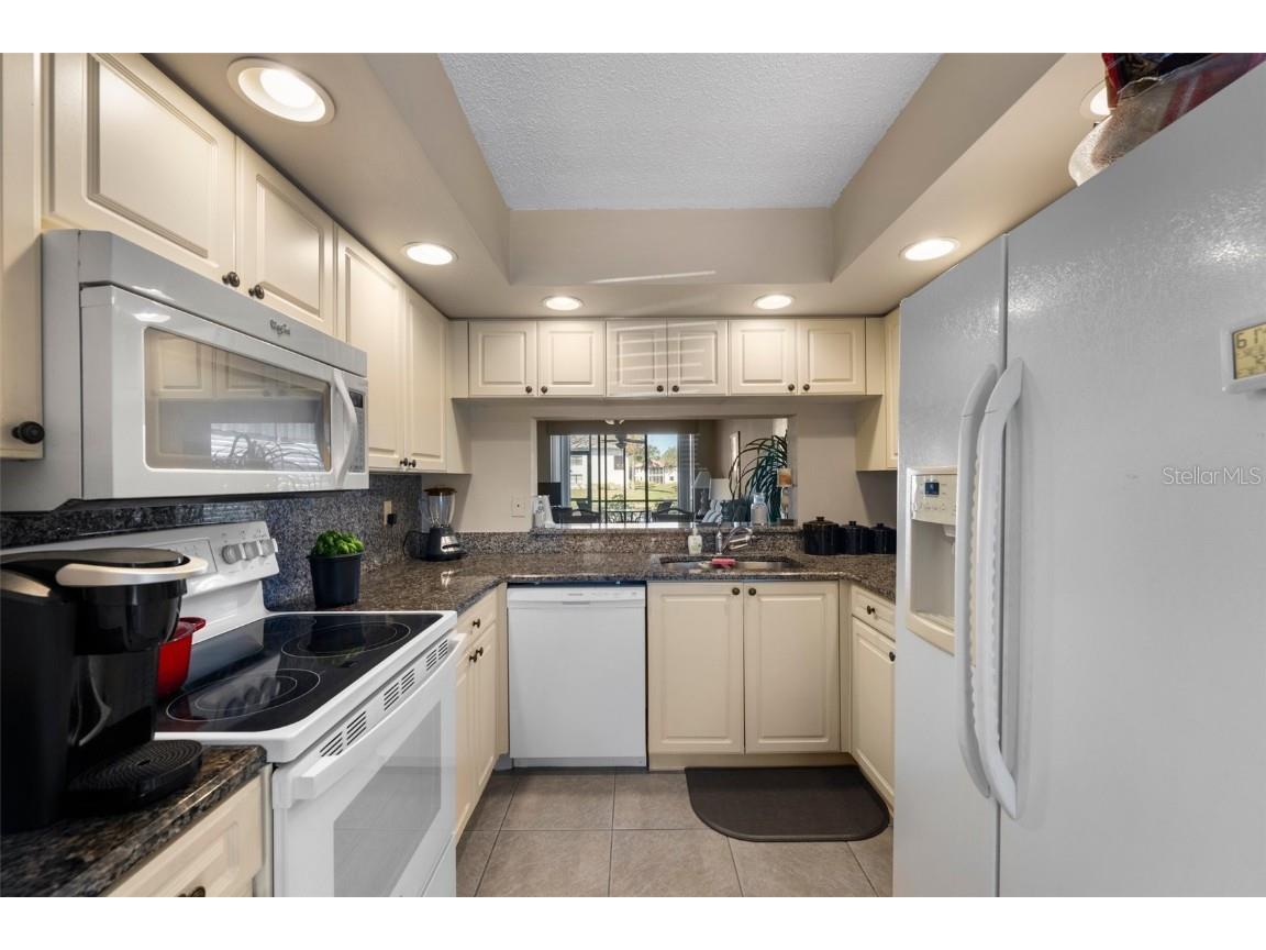 4330 47th Avenue W #104 Bradenton FL 34210 A4641913 image11