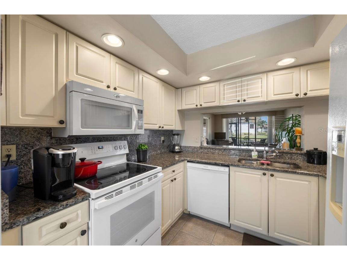 4330 47th Avenue W #104 Bradenton FL 34210 A4641913 image12