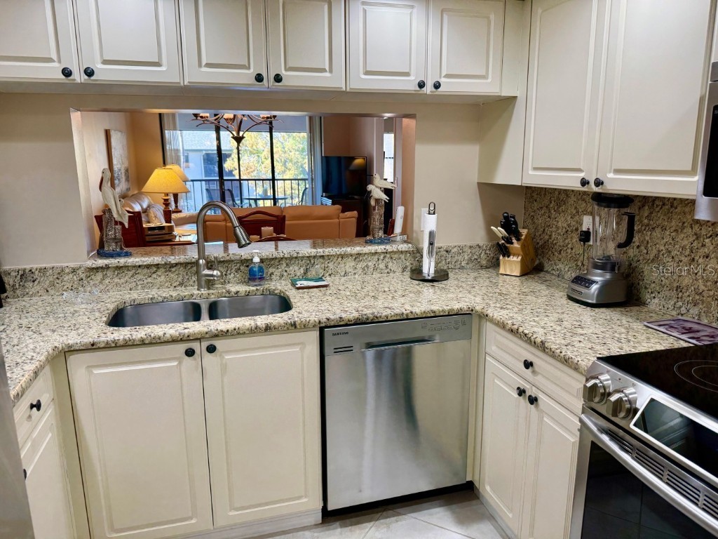 4330 47th Avenue W #202 Bradenton FL 34210 A4672919 image17