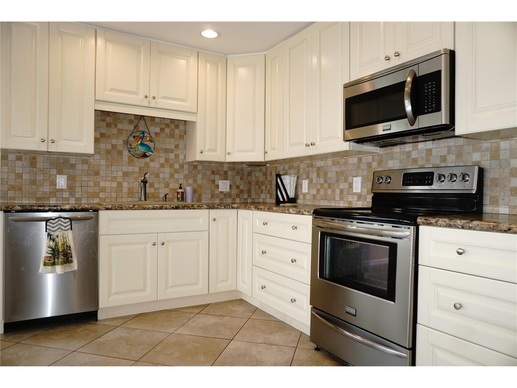 4330 Tahitian Gardens Circle #E Holiday FL 34691 TB8504374 image11