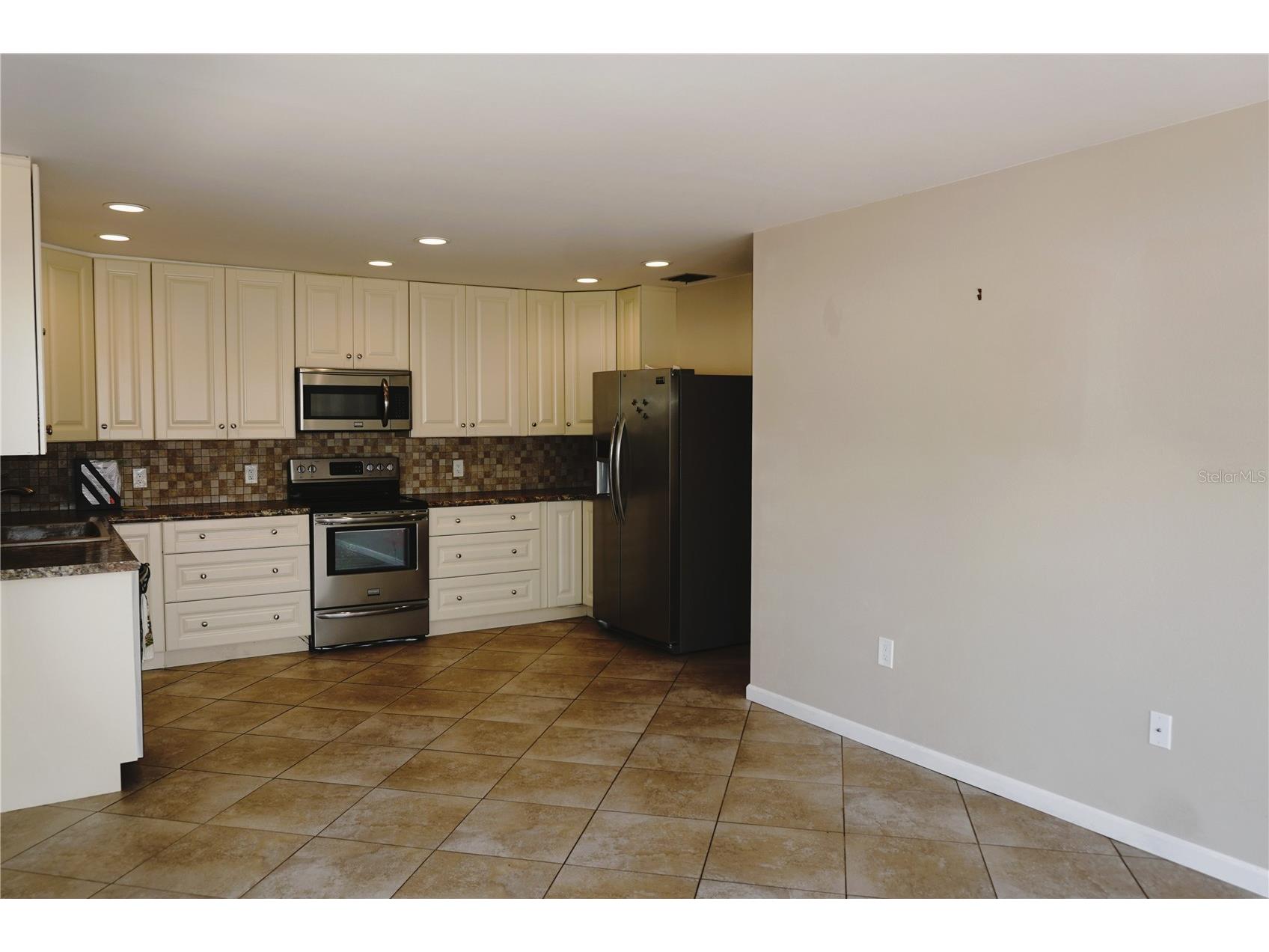 4330 Tahitian Gardens Circle #E Holiday FL 34691 TB8504374 image7