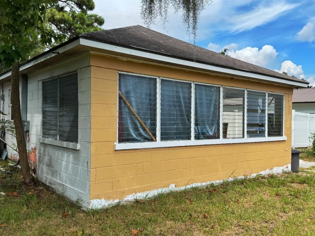 4331/4333 Manton Lane Holiday FL 34691 TB8442895 image1