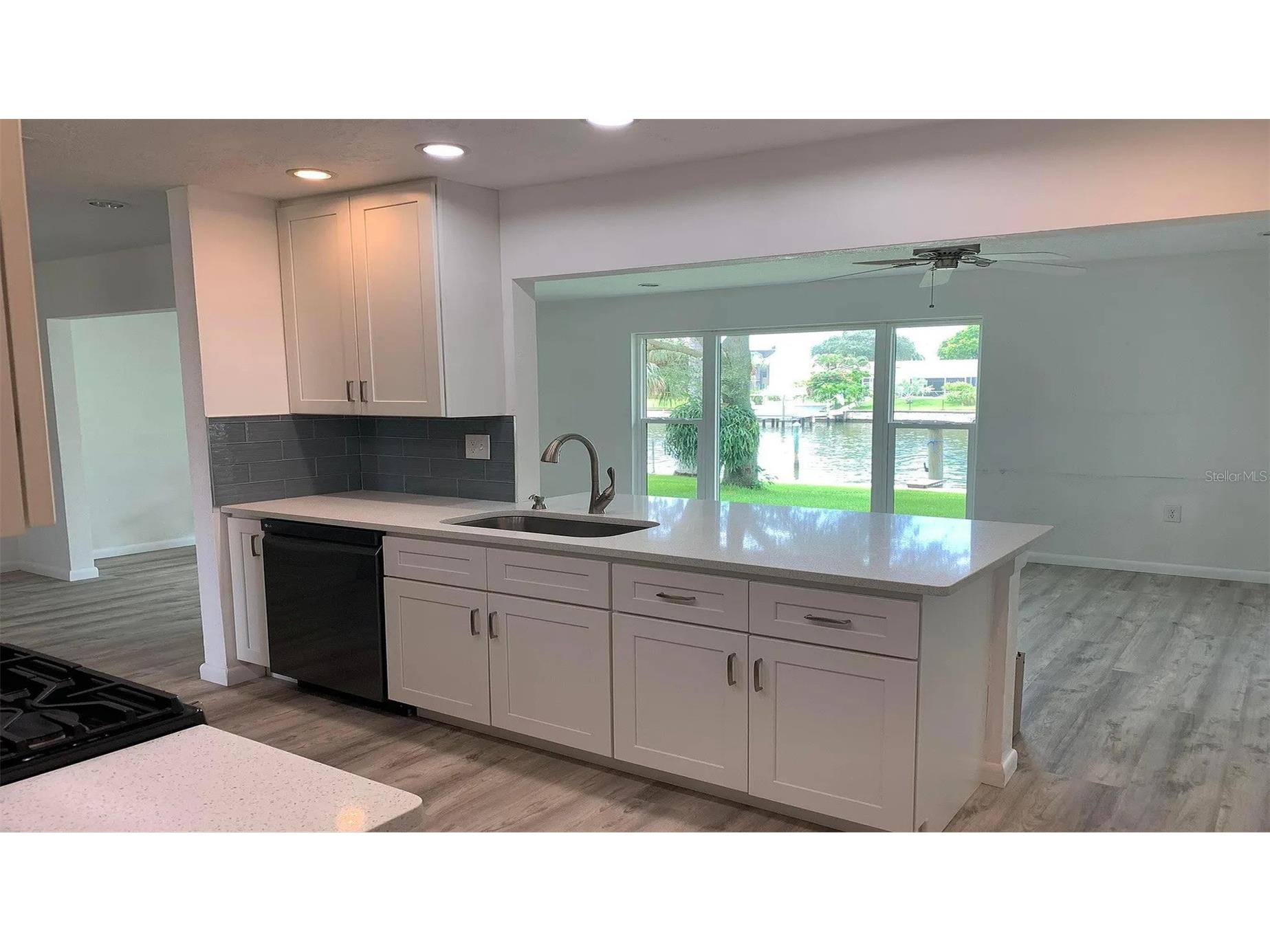 4331 44th Street S Saint Petersburg FL 33711 TB8464551 image5