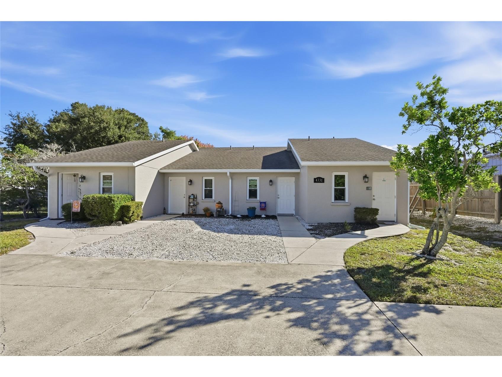 4331 82nd Street W #1-4 Bradenton FL 34209 A4677399 image1