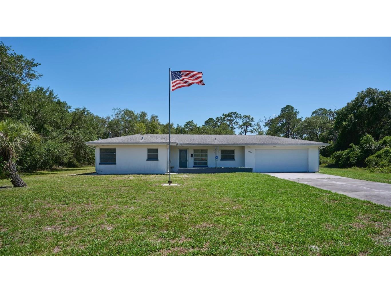 4331 Valencia Drive Indian Lake Estates FL 33855 - LAKE WALK-IN-WATER T3487154 image1