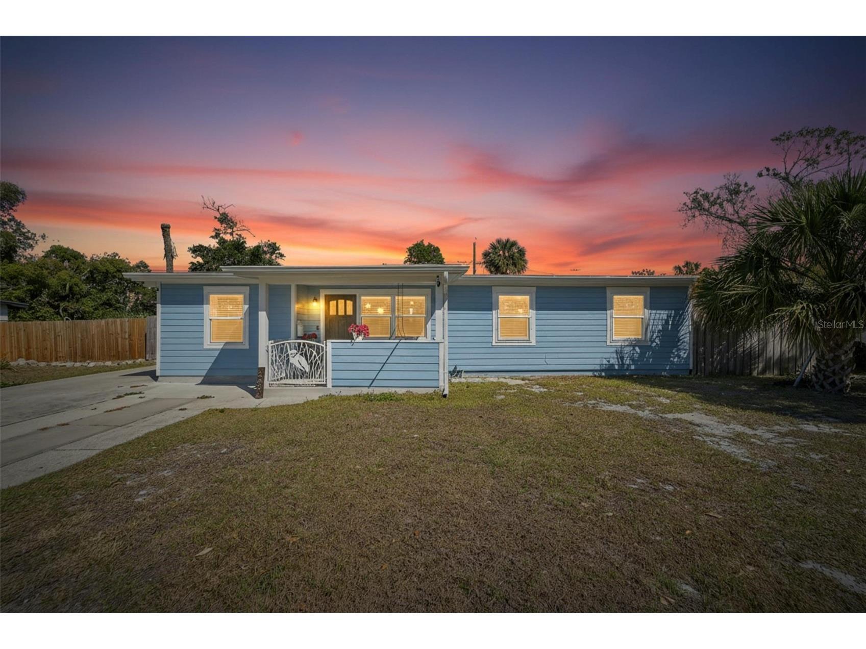 4332 Cobia Drive SE Saint Petersburg FL 33705 TB8472236 image1