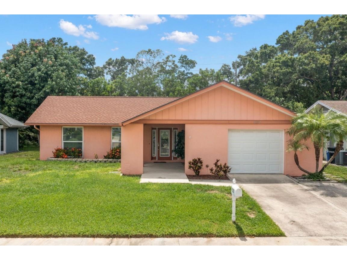 4332 Great Lakes Drive N Clearwater FL 33762 U8248159 image1