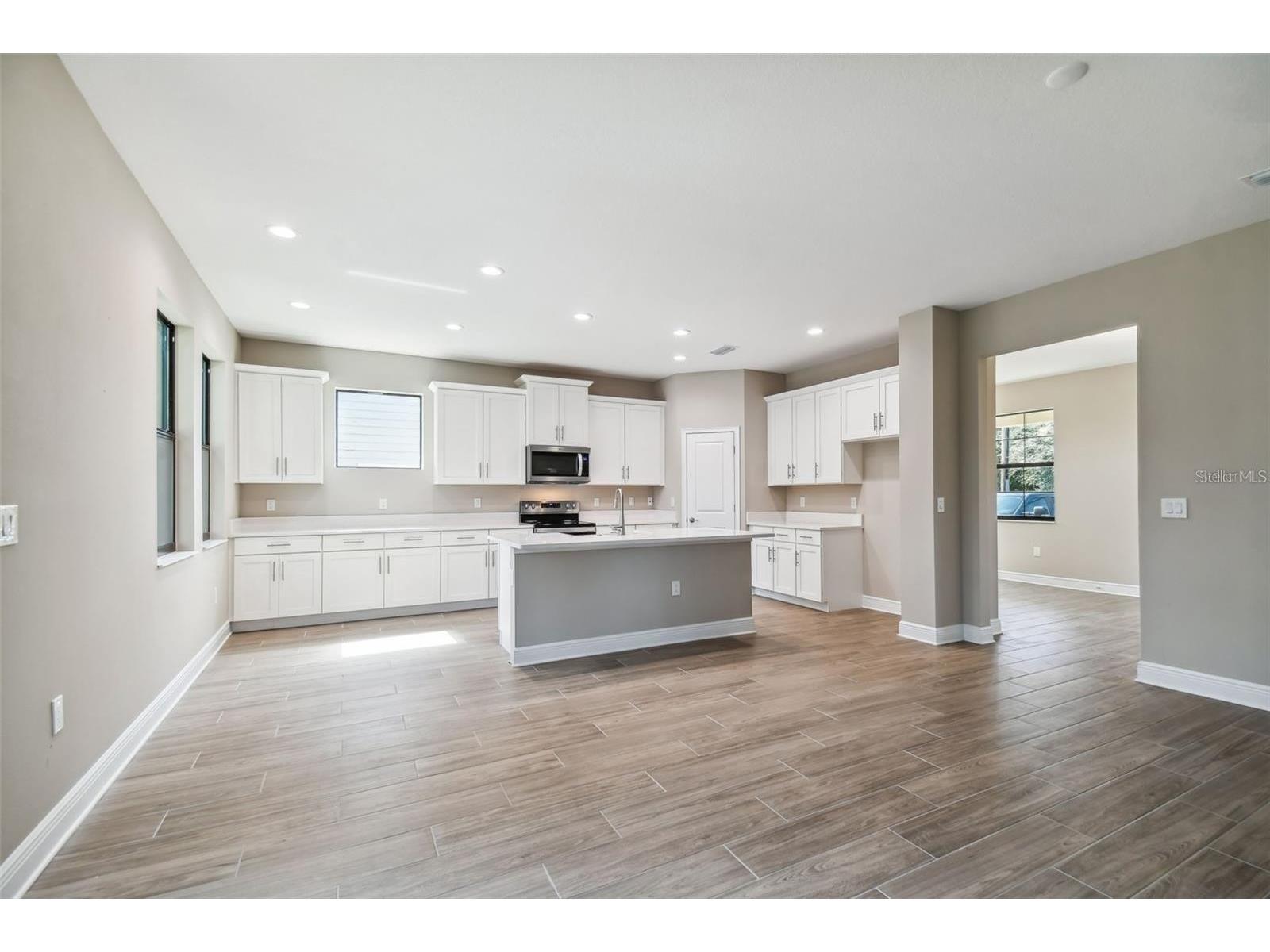 4333 2nd Avenue N Saint Petersburg FL 33713 TB8493711 image17