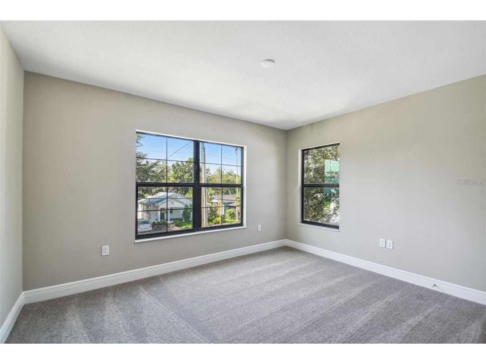 4333 2nd Avenue N Saint Petersburg FL 33713 TB8493711 image28