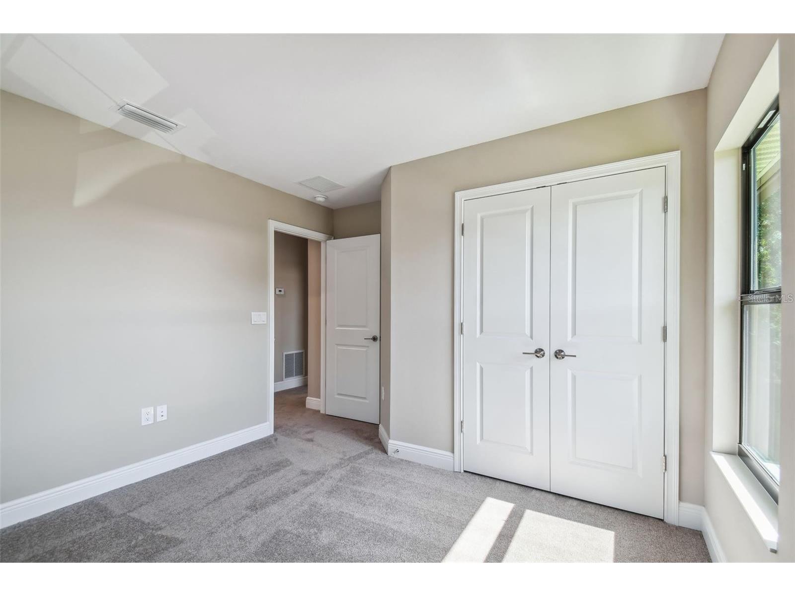 4333 2nd Avenue N Saint Petersburg FL 33713 TB8493711 image32