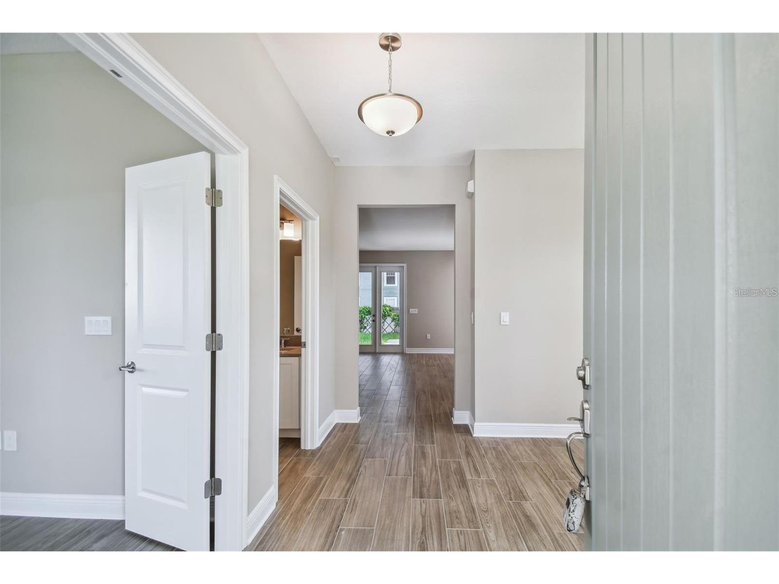 4333 2nd Avenue N Saint Petersburg FL 33713 TB8493711 image4