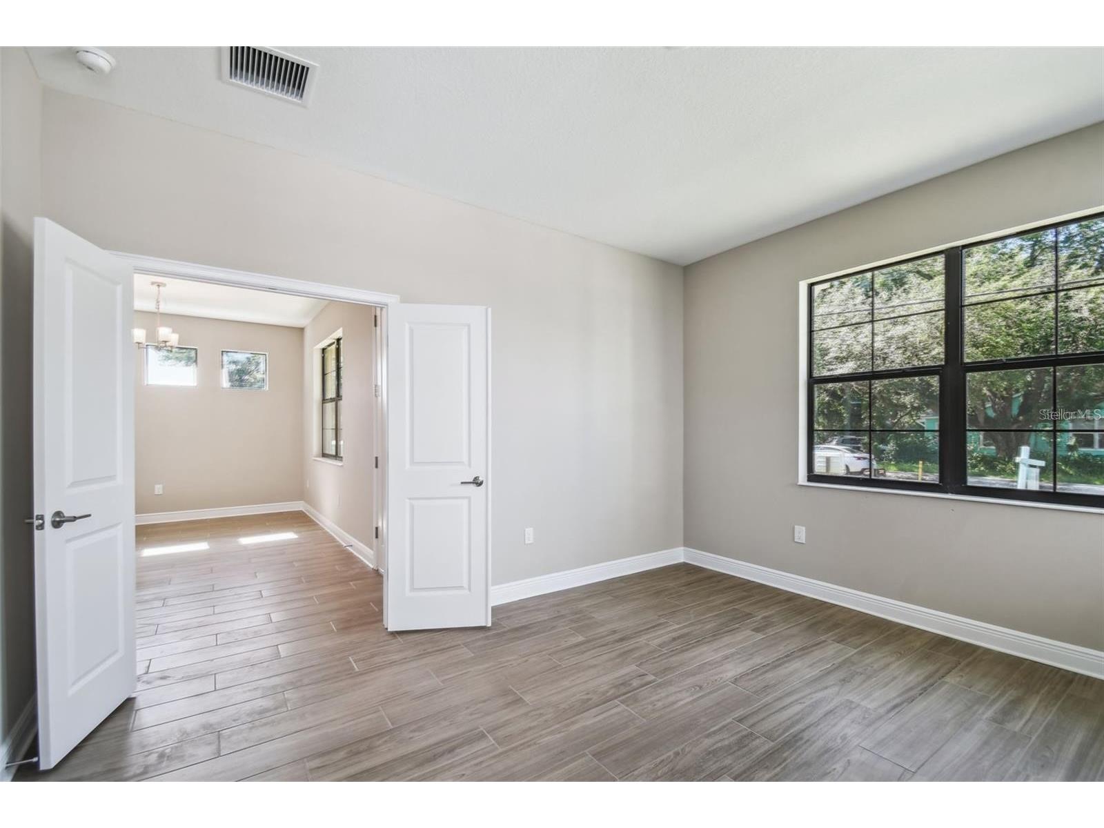 4333 2nd Avenue N Saint Petersburg FL 33713 TB8493711 image6