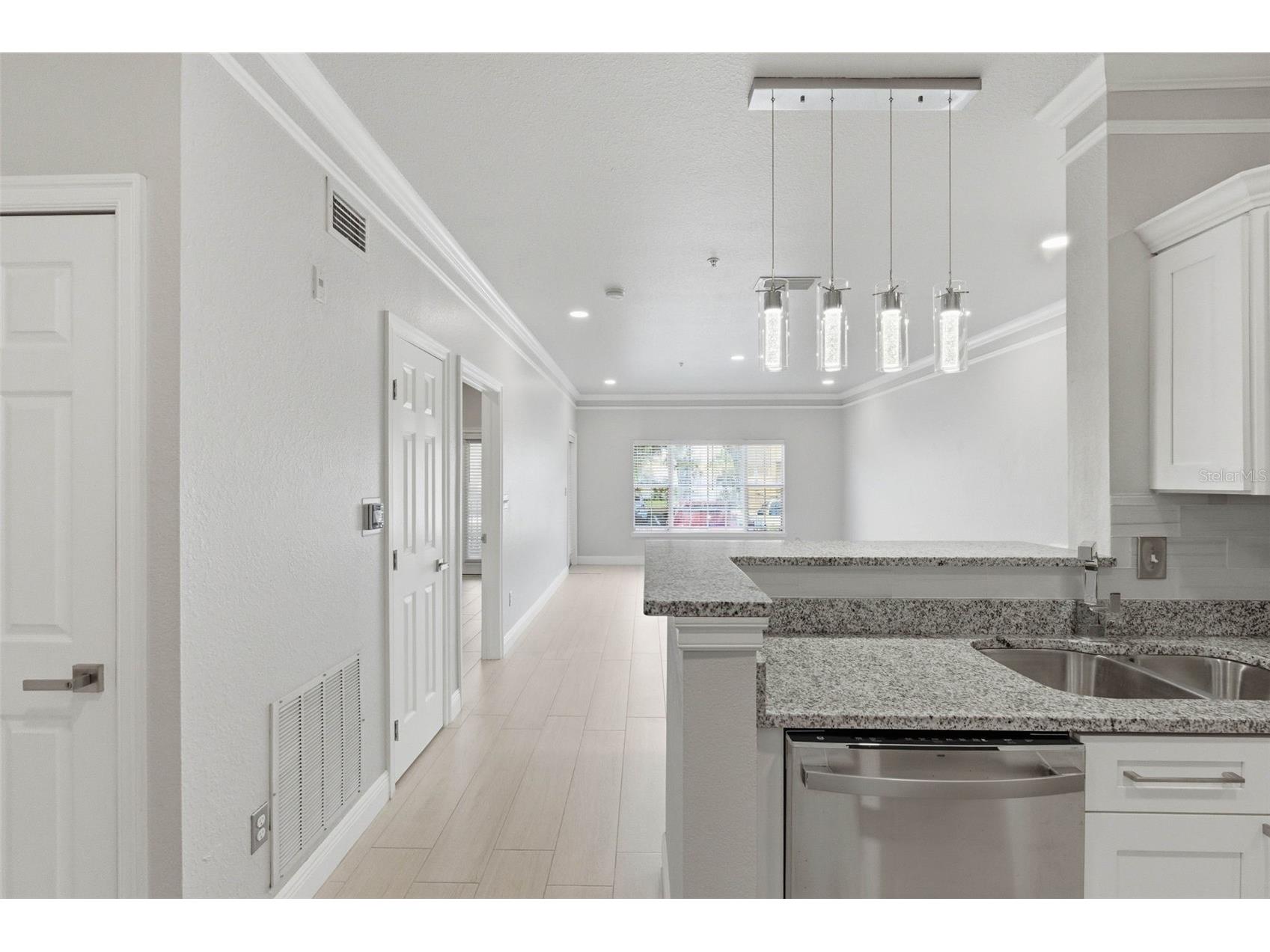 4333 Bayside Village Drive #102 Tampa FL 33615 TB8504768 image10