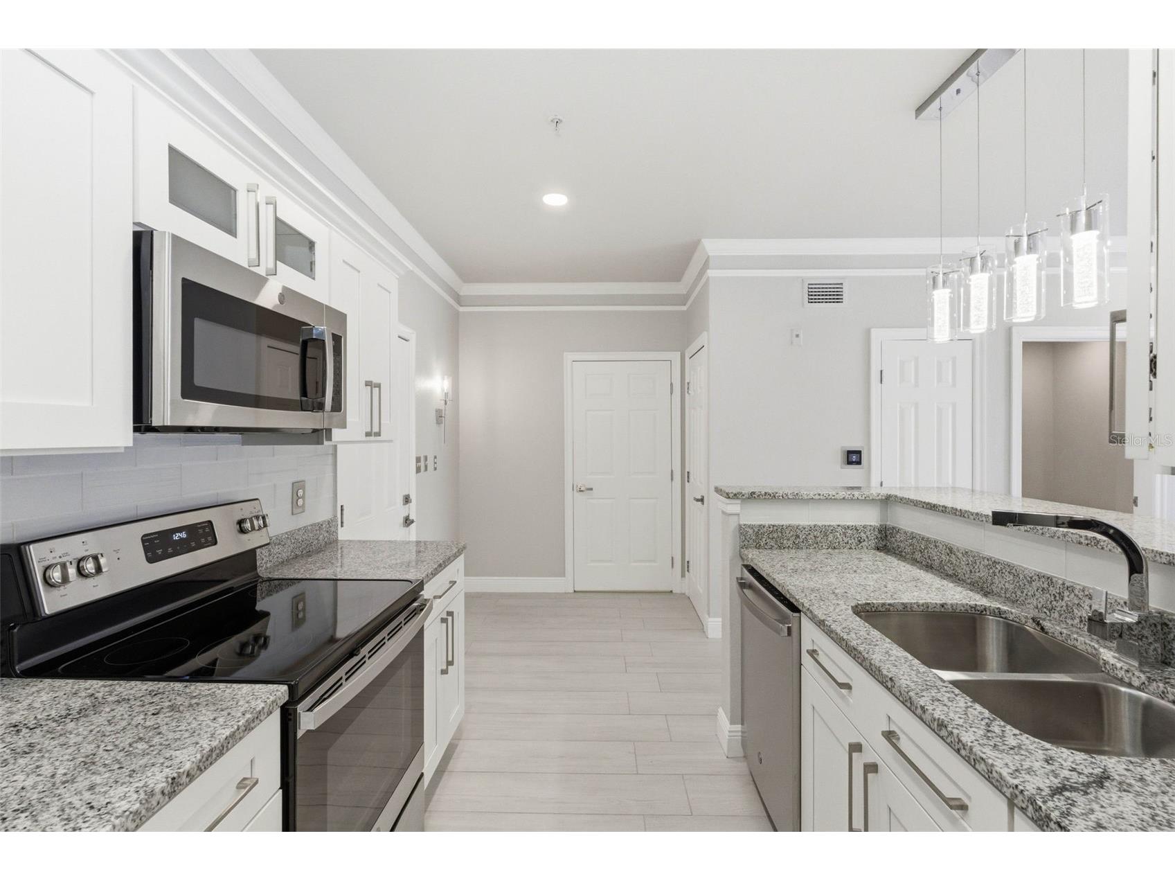 4333 Bayside Village Drive #102 Tampa FL 33615 TB8504768 image13