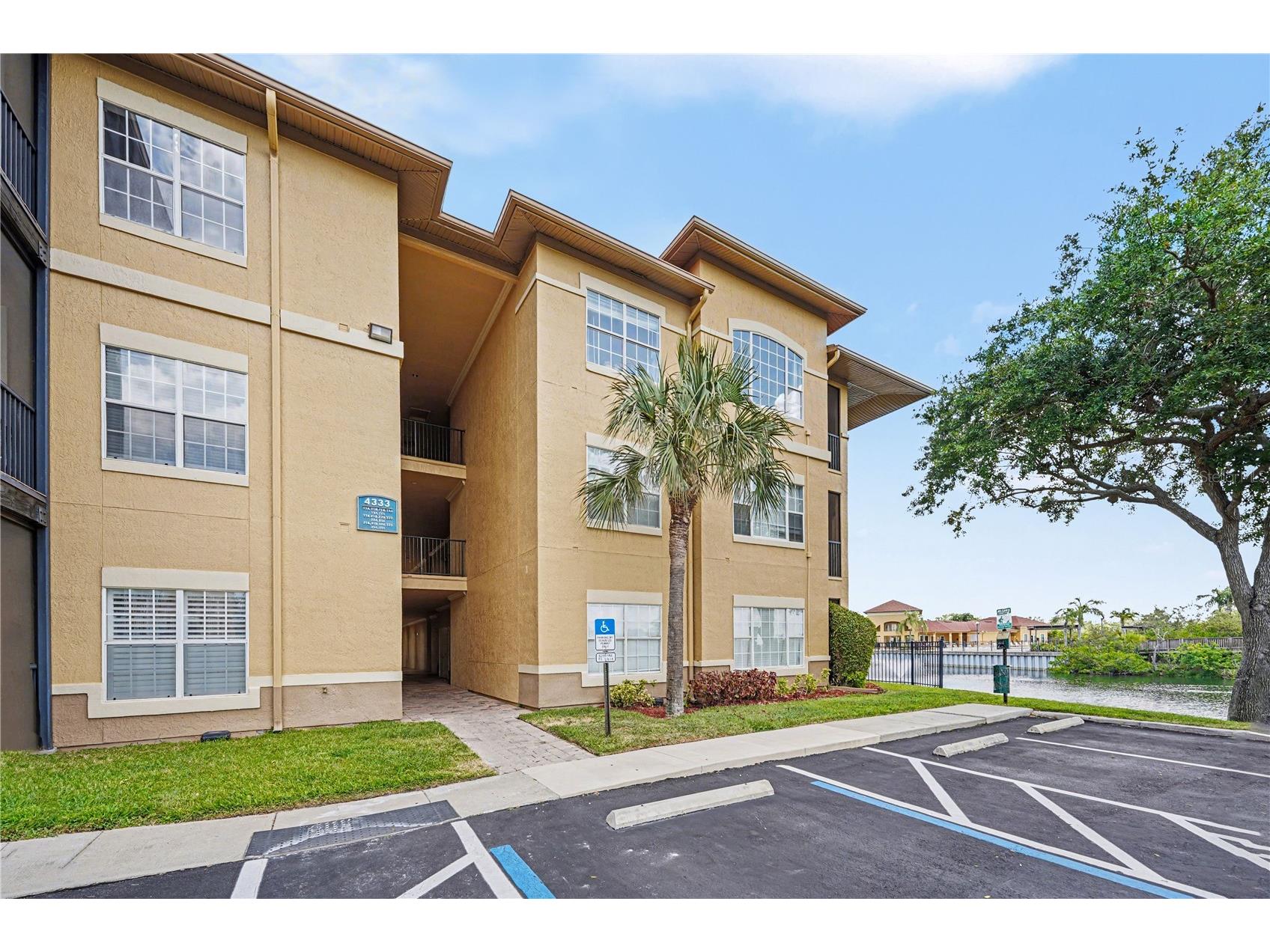 4333 Bayside Village Drive #120 Tampa FL 33615 TB8503587 image1