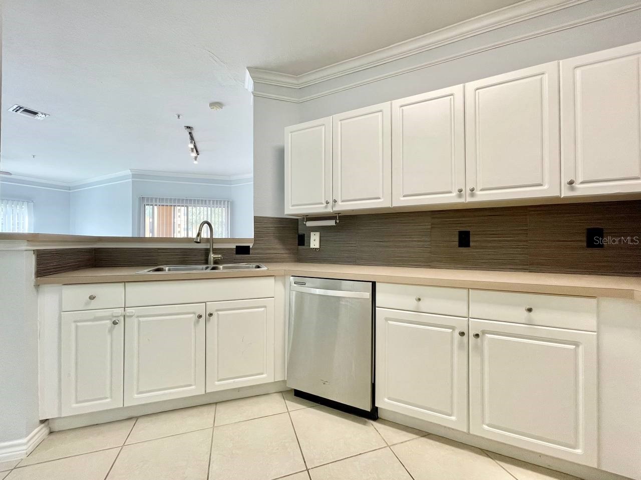 4333 Bayside Village Drive #128 Tampa FL 33615 TB8508424 image7