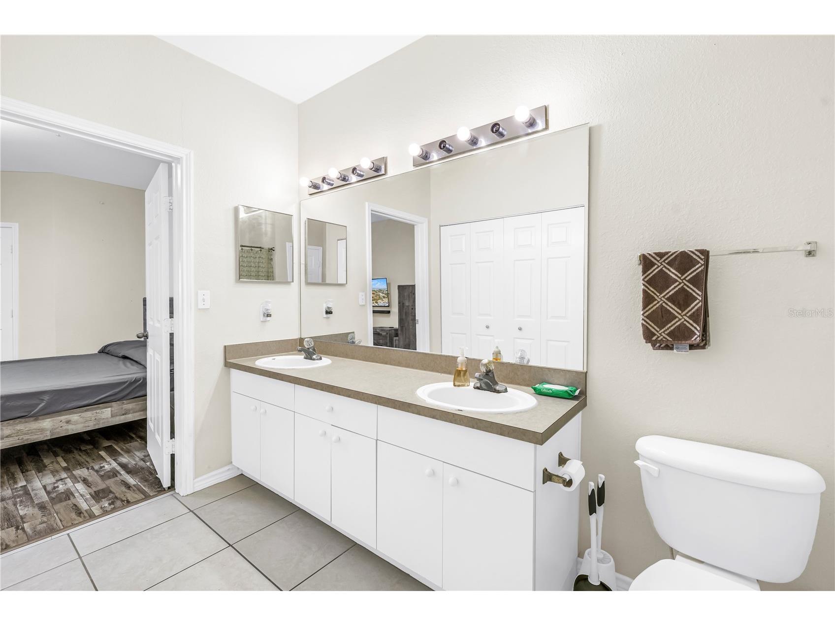 4333 Bayside Village Drive #320 Tampa FL 33615 TB8483725 image19