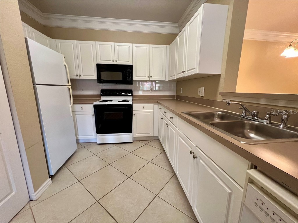 4333 Bayside Village Drive #327 Tampa FL 33615 TB8429201 image2