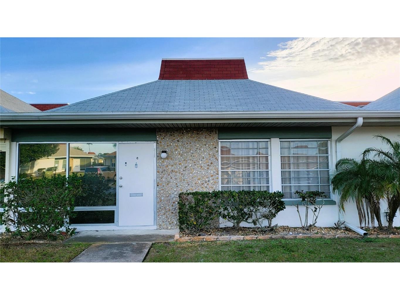 4333 Tahitian Gardens Circle #C Holiday FL 34691 U8190293 image1