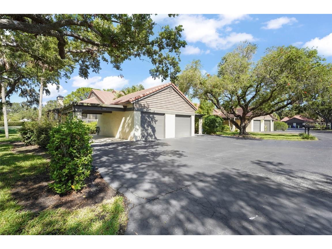 4333 Trails Drive #10-1 Sarasota FL 34232 A4656289 image3