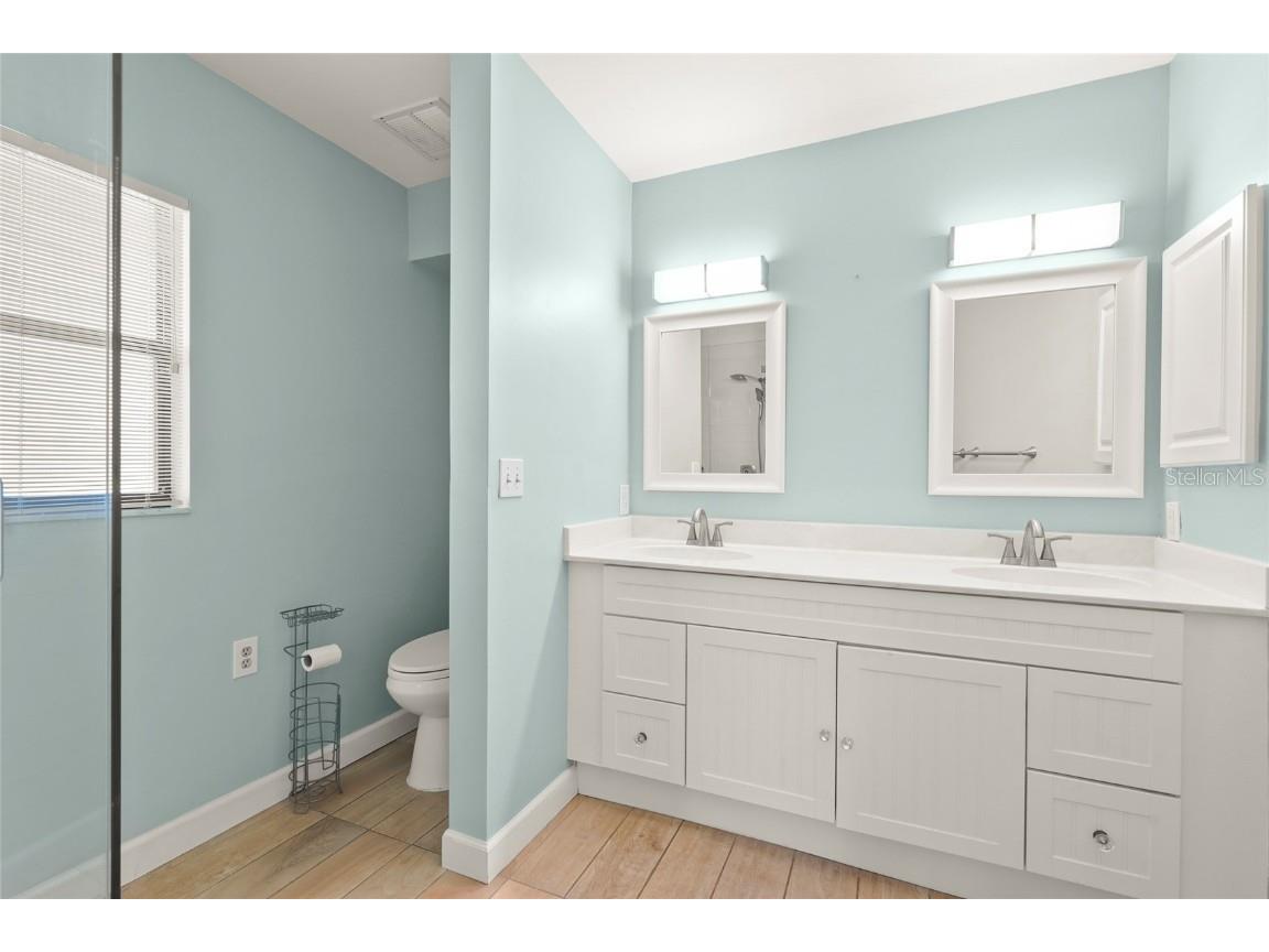 4333 Trails Drive #10-1 Sarasota FL 34232 A4656289 image33