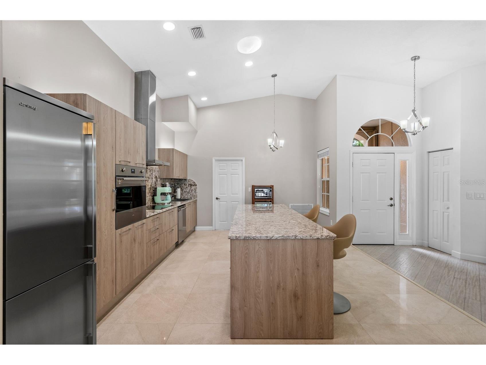 4334 Marcott Circle Sarasota FL 34233 A4690044 image11