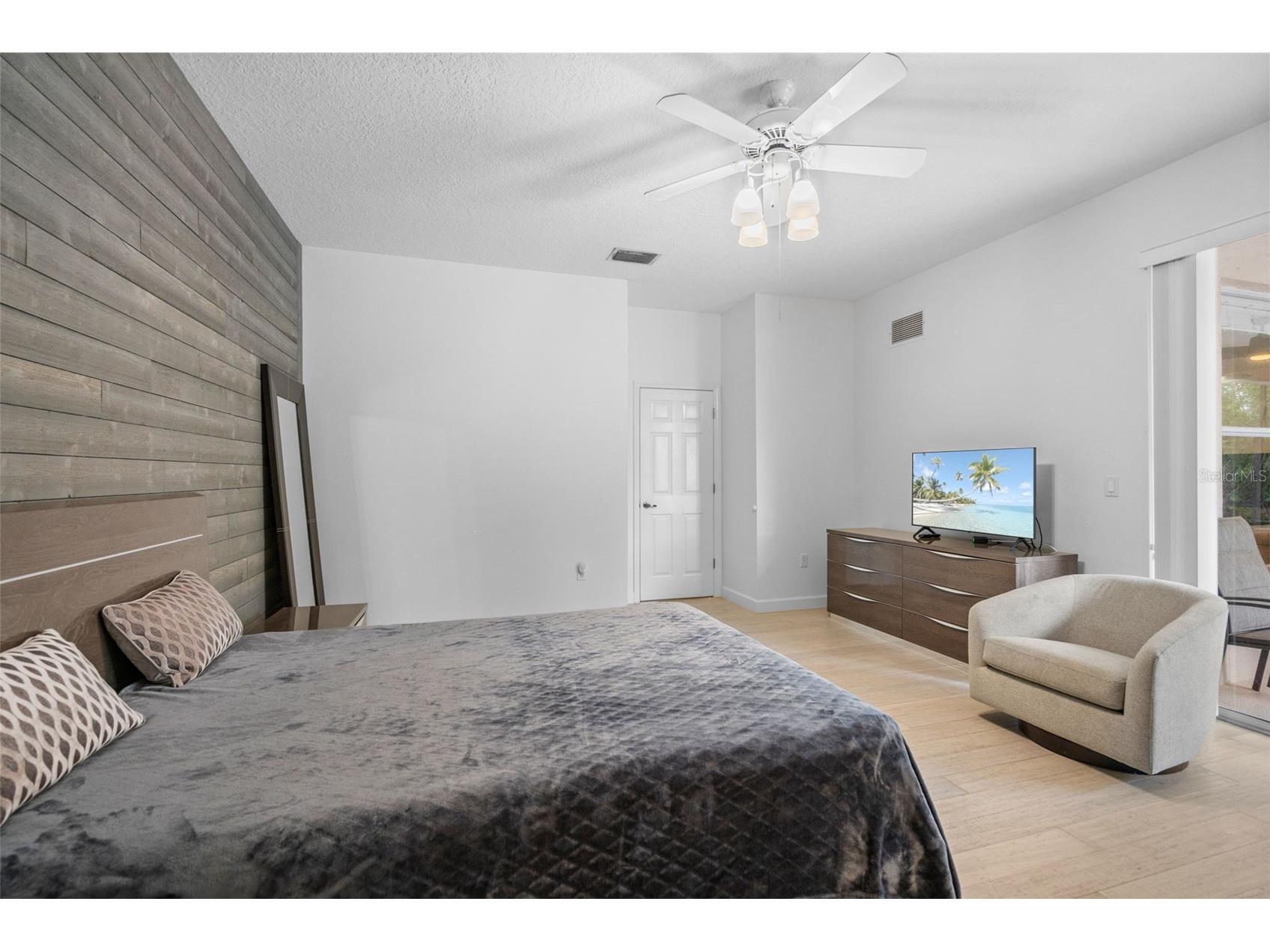 4334 Marcott Circle Sarasota FL 34233 A4690044 image27