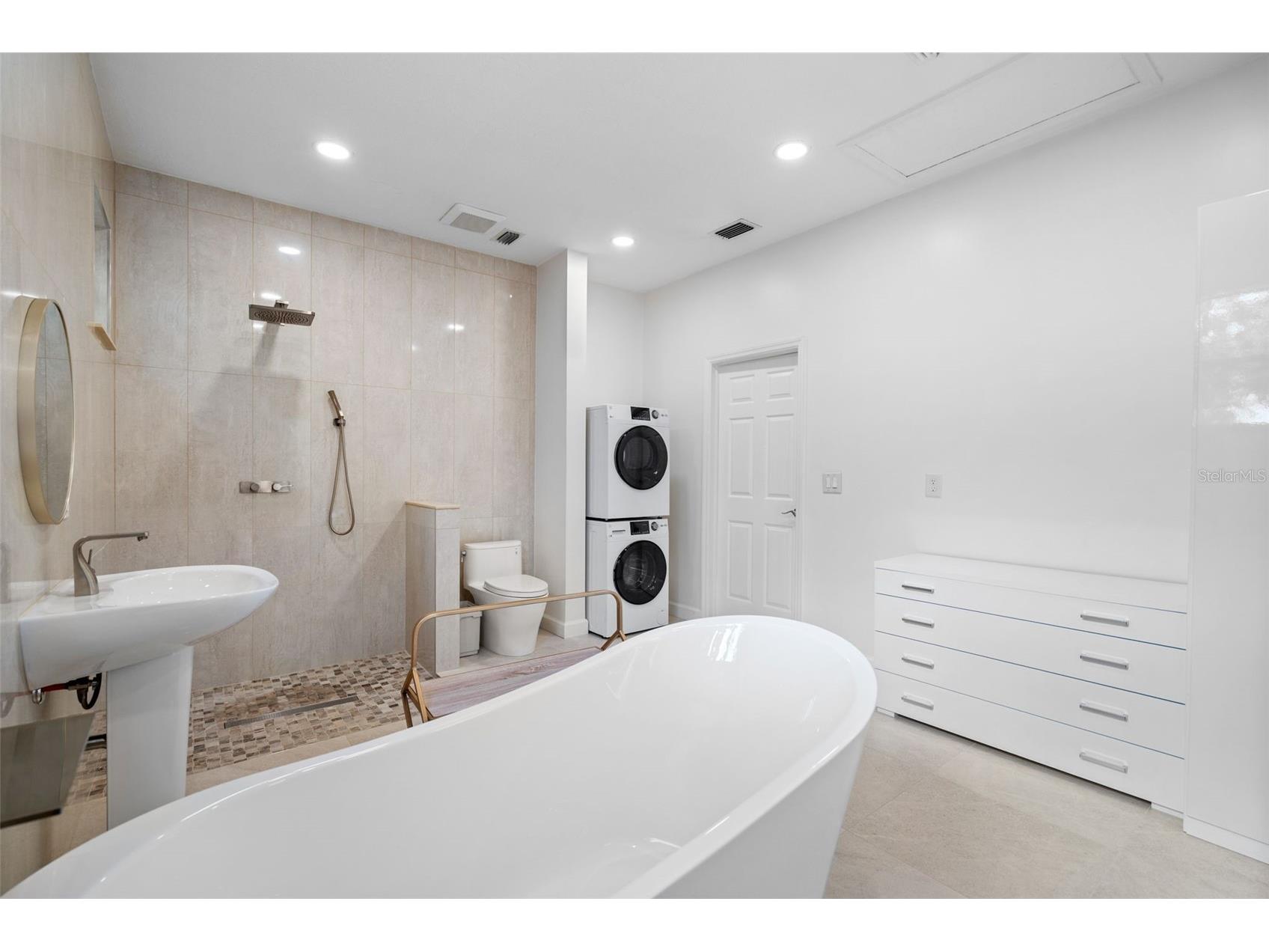 4334 Marcott Circle Sarasota FL 34233 A4690044 image30