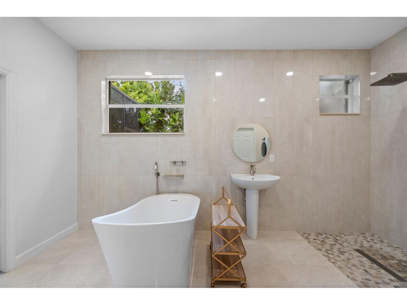 4334 Marcott Circle Sarasota FL 34233 A4690044 image32