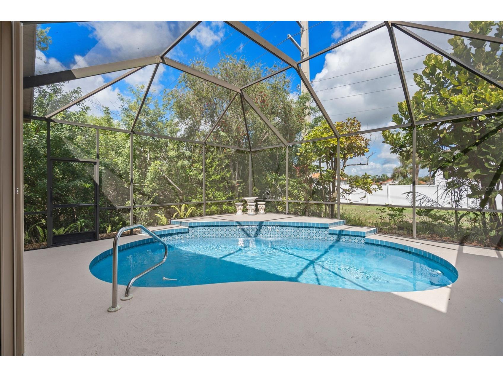 4334 Marcott Circle Sarasota FL 34233 A4690044 image37