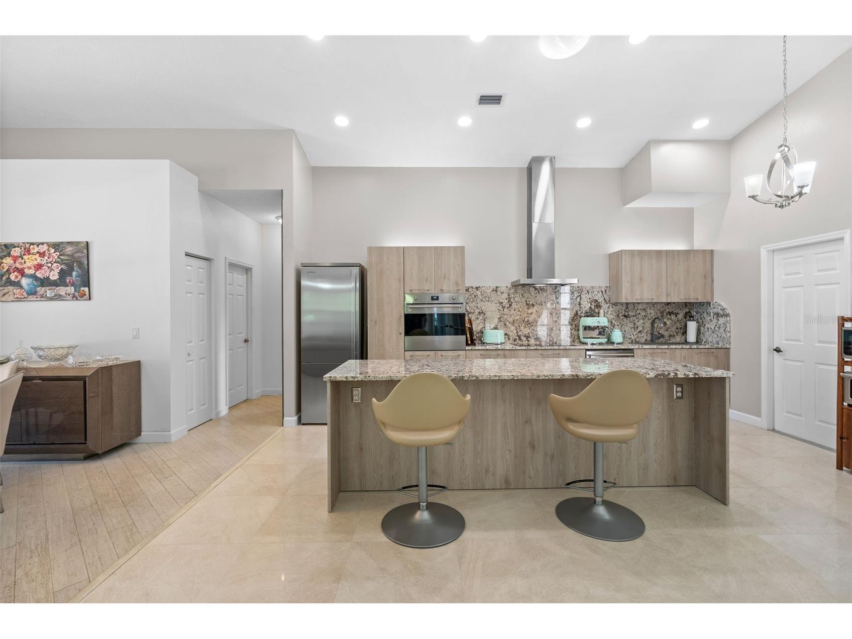 4334 Marcott Circle Sarasota FL 34233 A4690044 image9