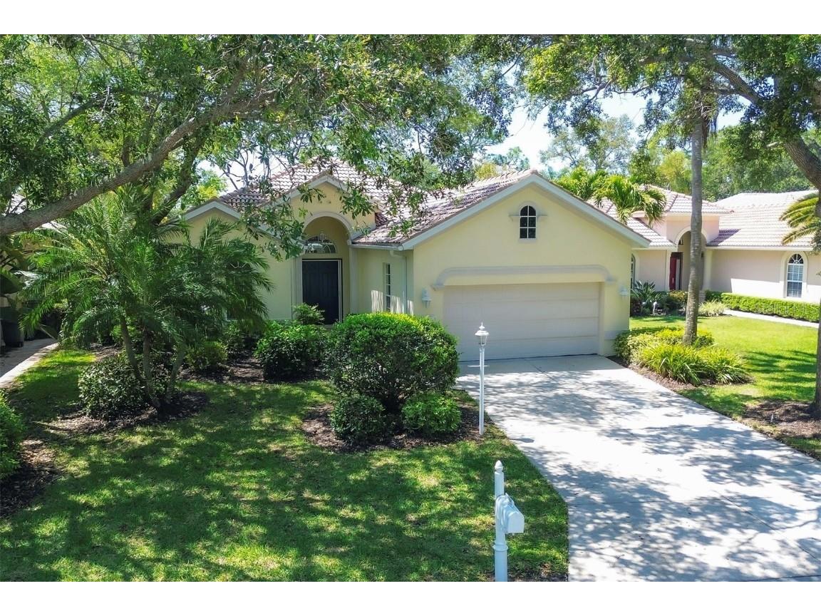 4334 Mirabella Circle Bradenton FL 34210 A4608695 image1