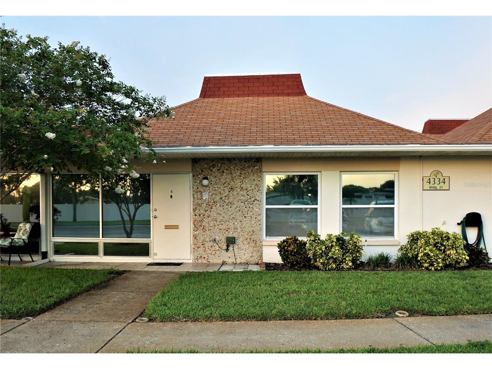 4334 Tahitian Gardens Circle #C Holiday FL 34691 TB8508137 image1