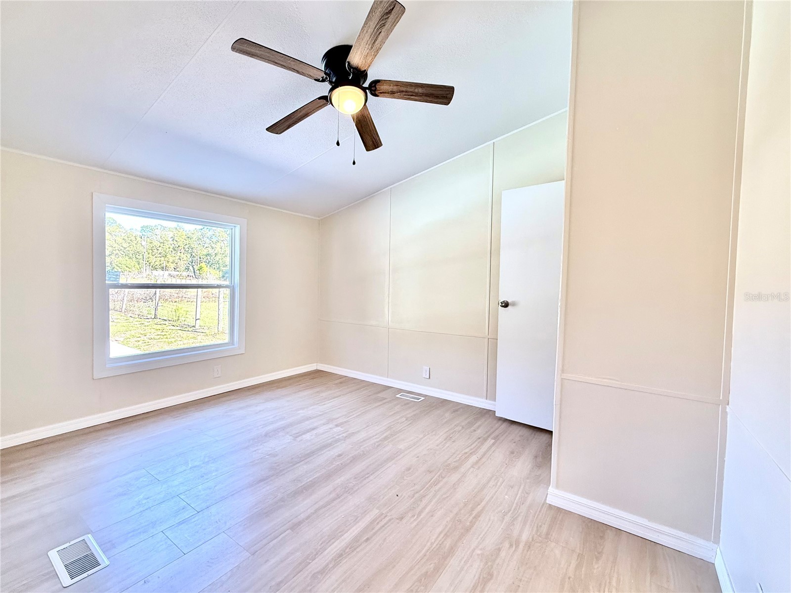 4335 SE 150th Street Summerfield FL 34491 W7881589 image8