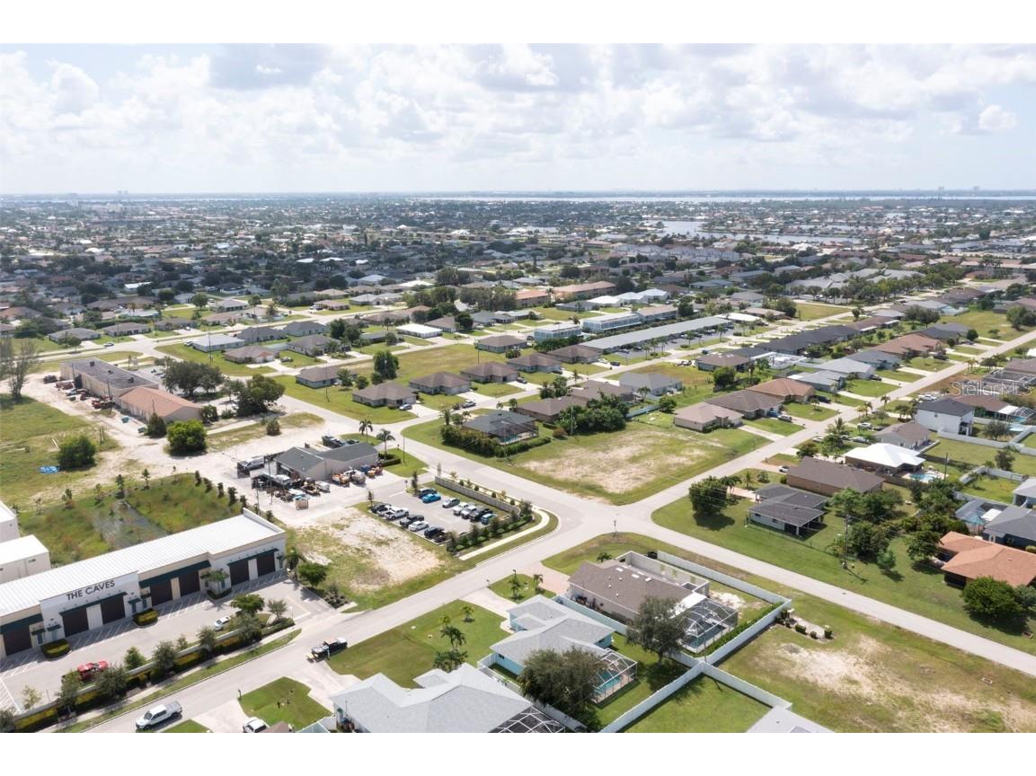 4337 & 4339 SW 9th Avenue Cape Coral FL 33914 C7513681 image13