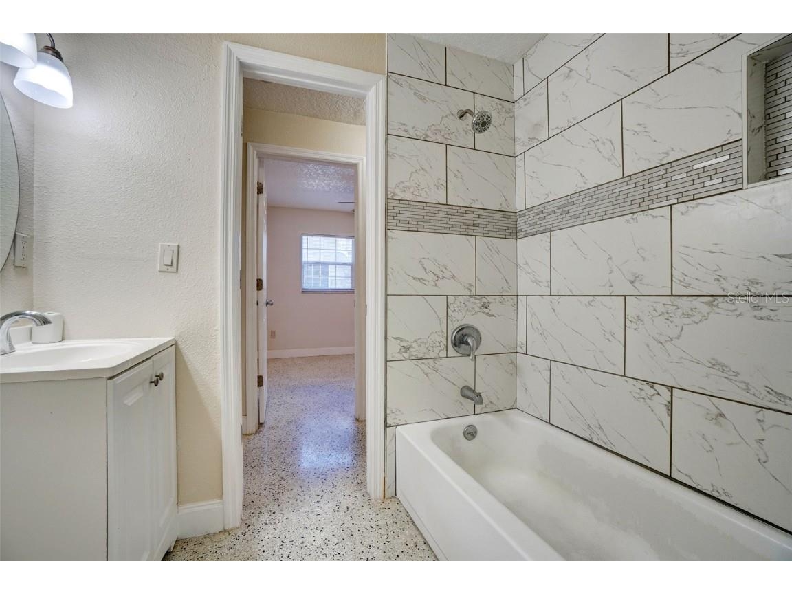 4337 Georgetown Drive Orlando FL 32808 O6360195 image24