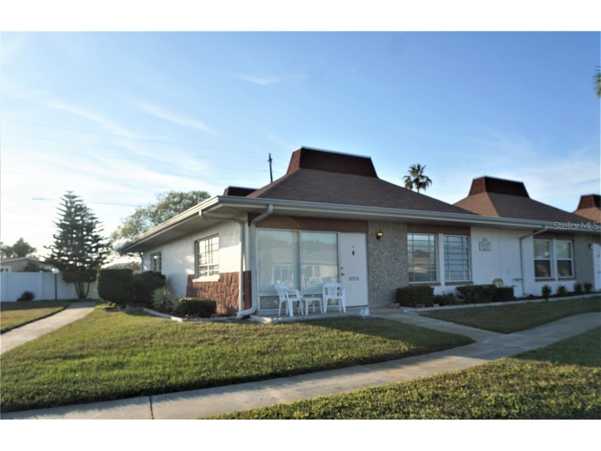 4337 Tahitian Gardens Circle #A Holiday FL 34691 U8206691 image1