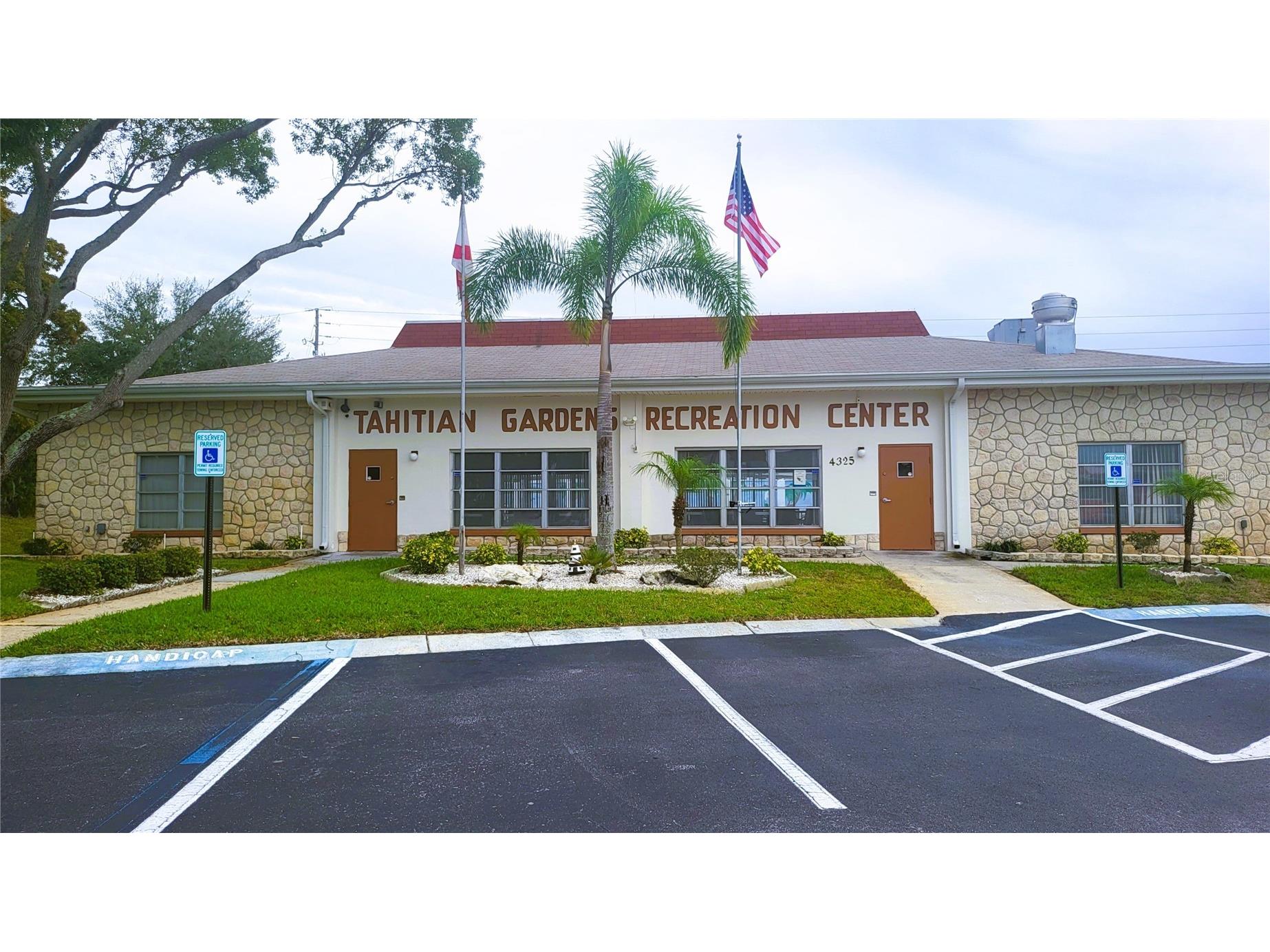 4337 Tahitian Gardens Circle #F Holiday FL 34691 TB8487865 image25