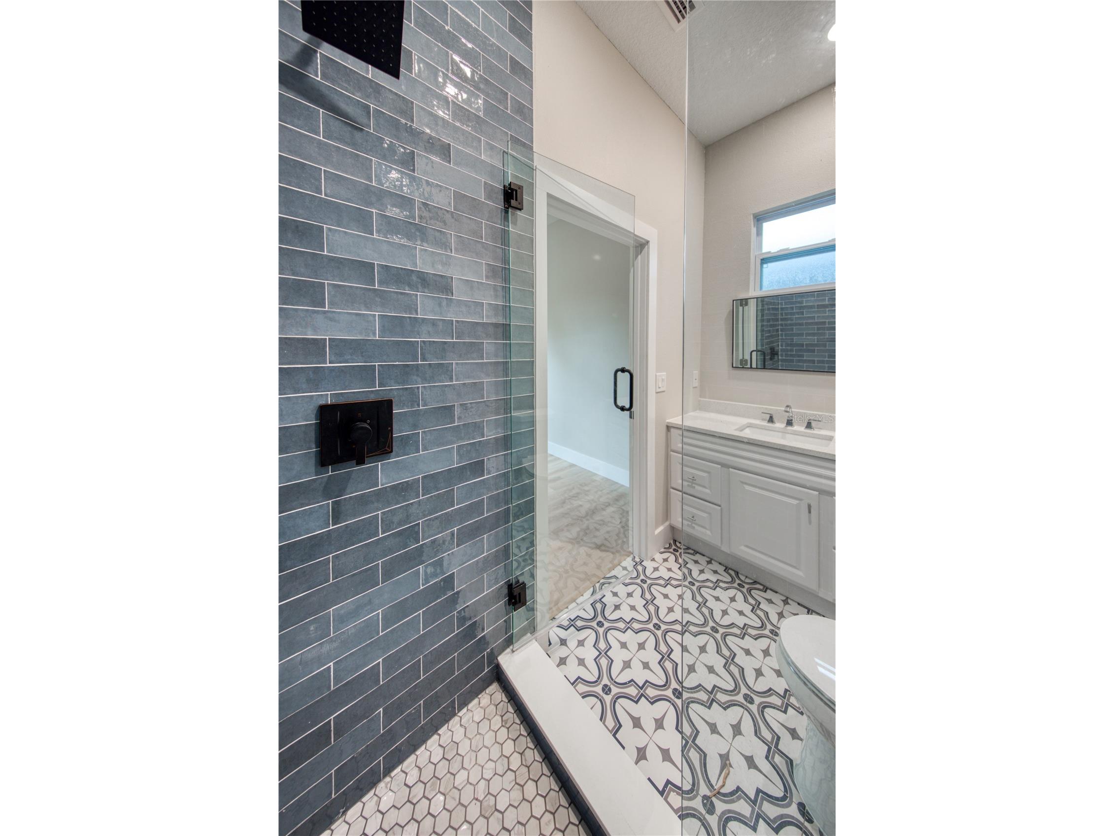 4338 1/2 15th Street N #B Saint Petersburg FL 33703 TB8479378 image6