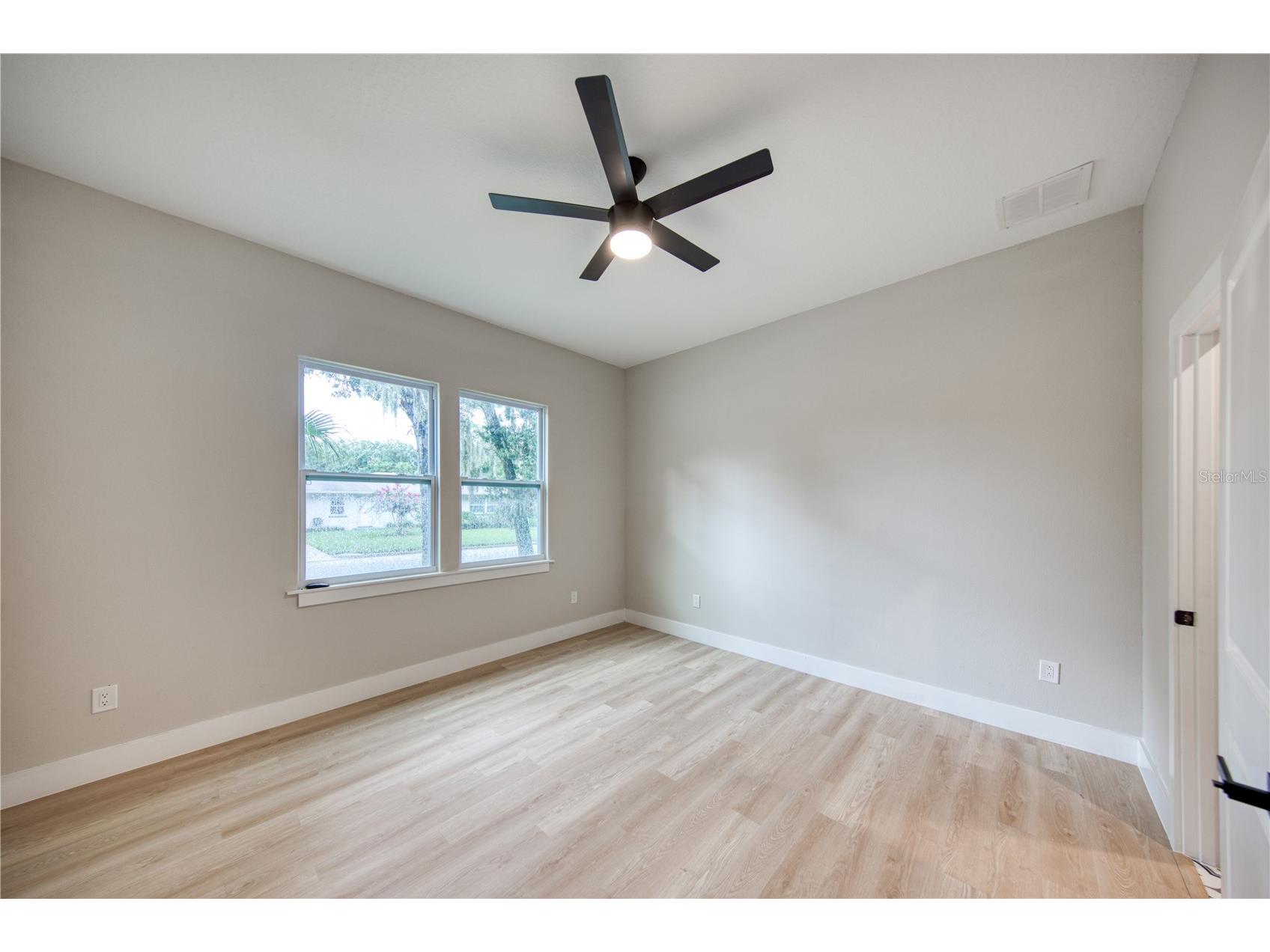 4338 1/2 15th Street N #B Saint Petersburg FL 33703 TB8479378 image8