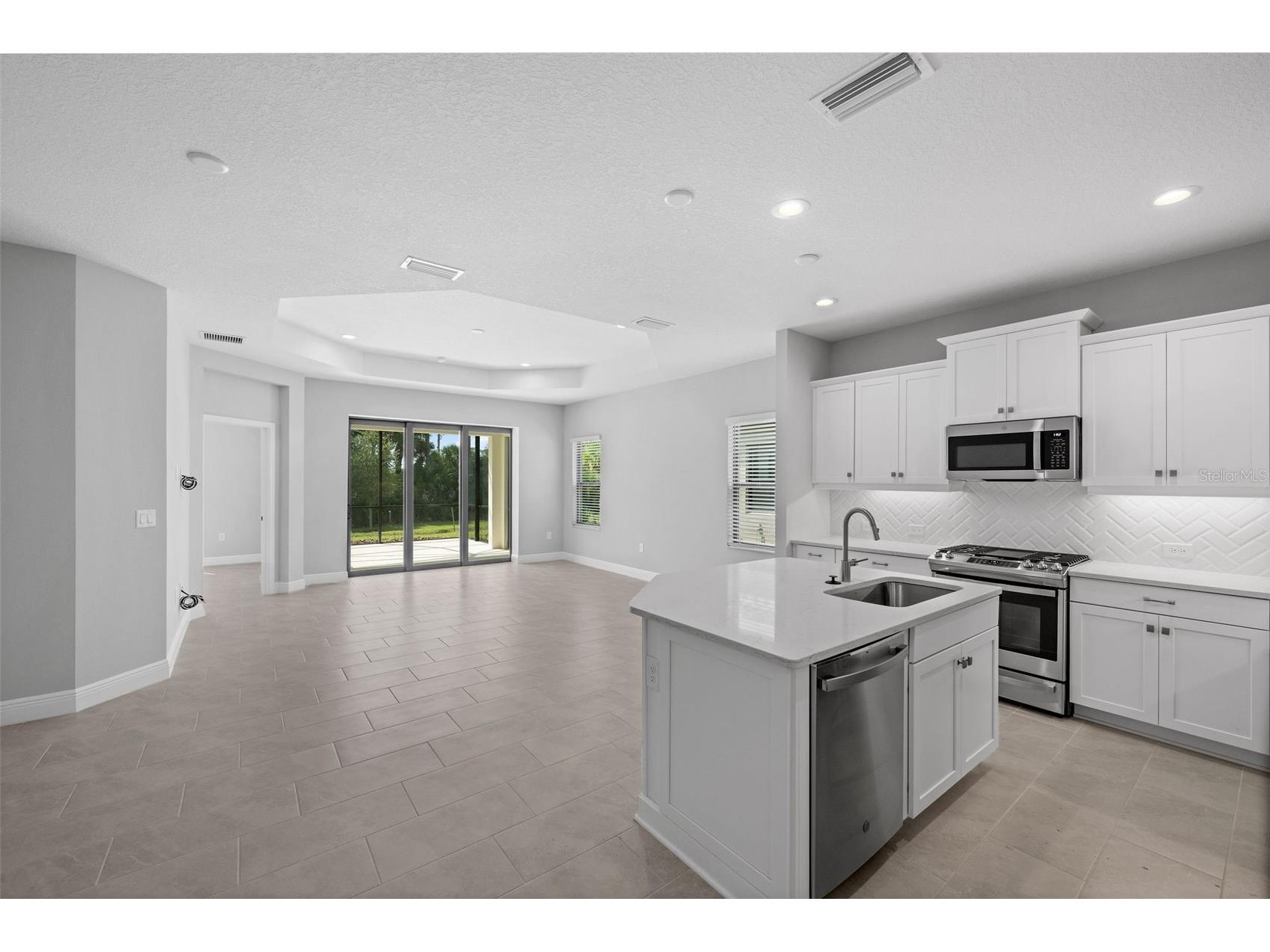 4338 Tamarind Place Bradenton FL 34203 A4683701 image3