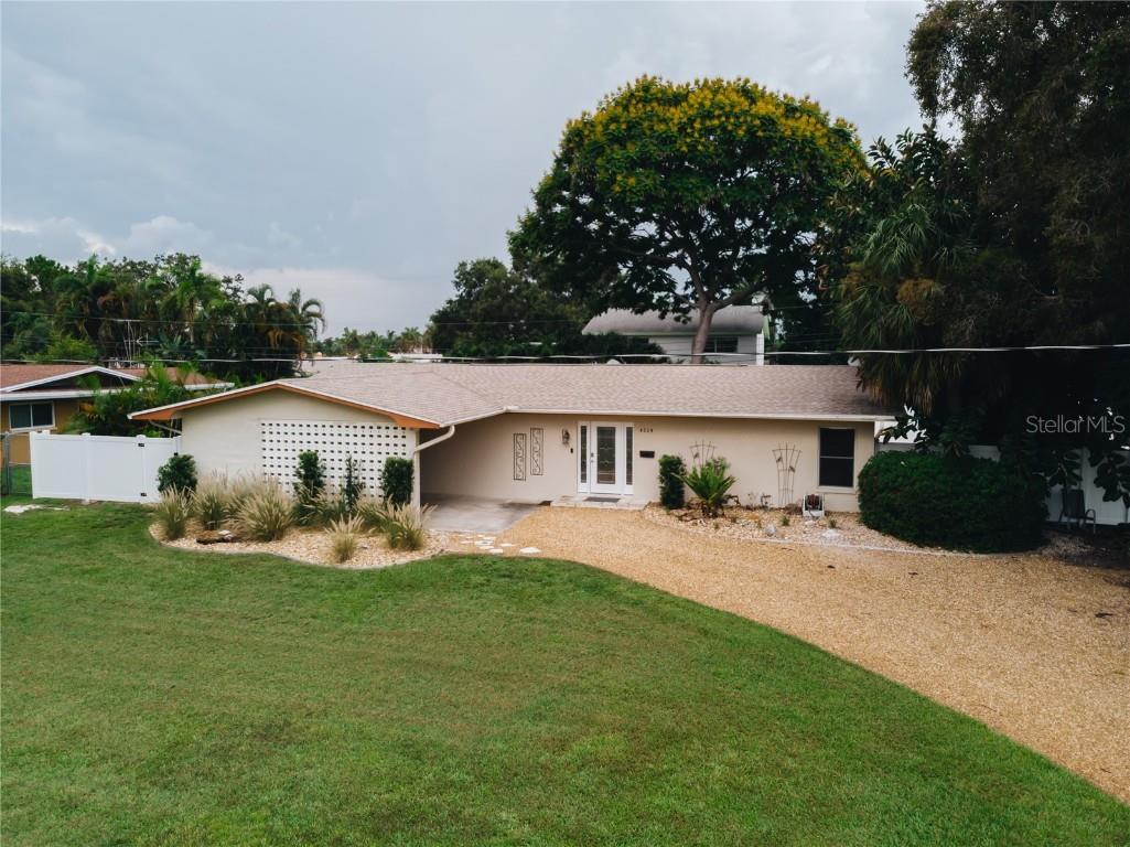 4339 50th Avenue S Saint Petersburg FL 33711 A4542645 image1