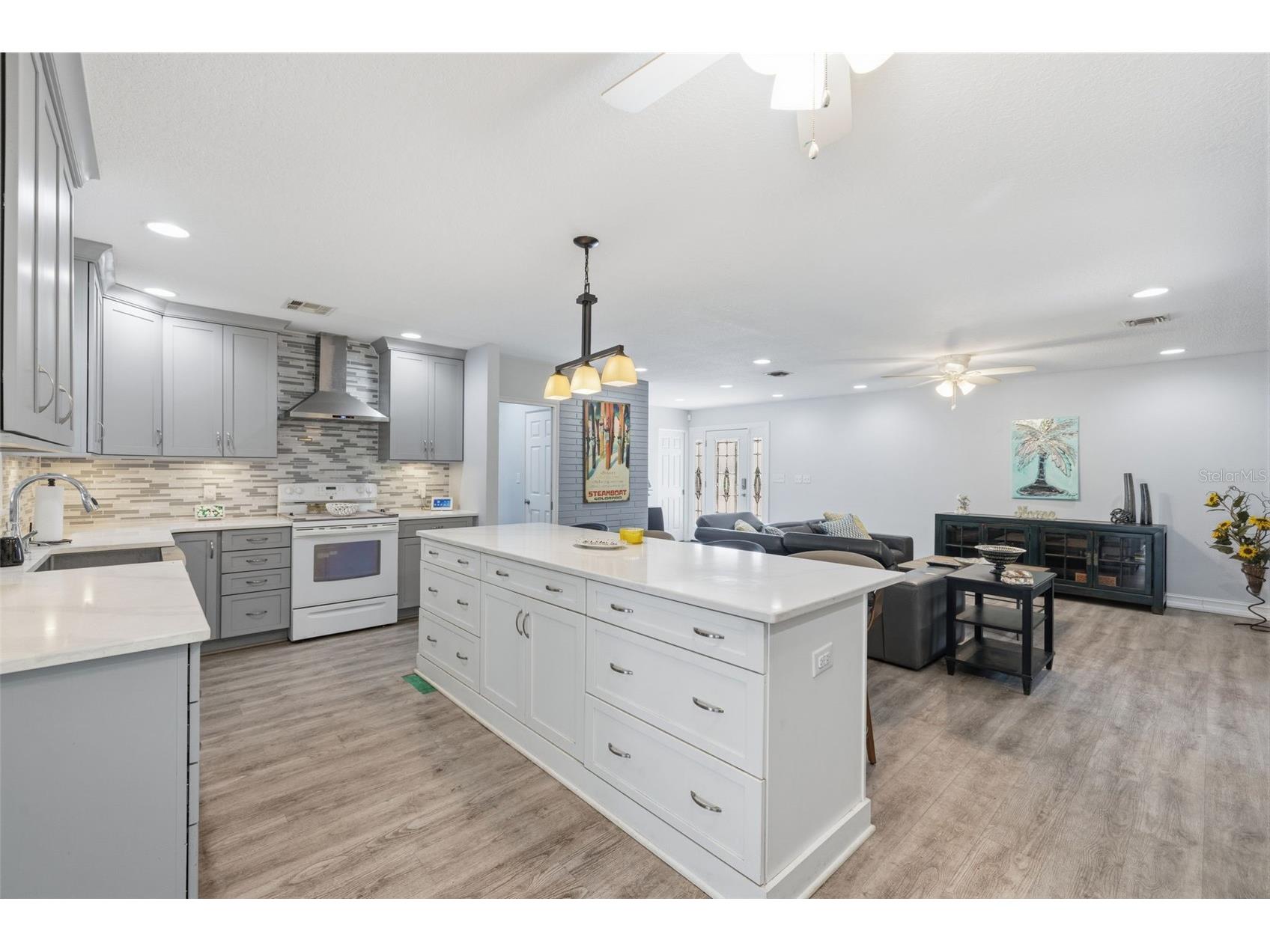 4339 50th Avenue S Saint Petersburg FL 33711 TB8489814 image10